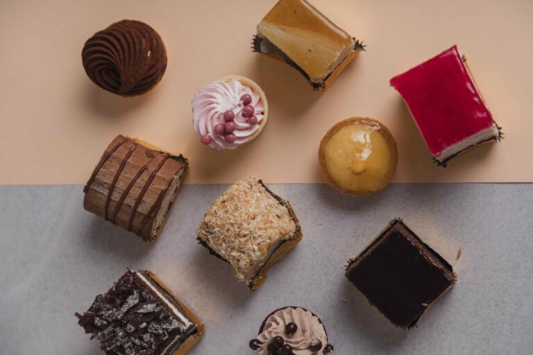 Lee más sobre el artículo 🎂 Pastelería para restaurantes 🧑‍🍳 cómo elegir un proveedor que marque la diferencia